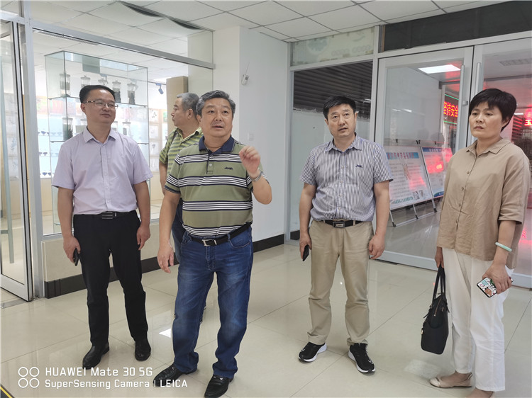 信陽(yáng)市中醫(yī)院考察組赴上蔡、睢縣、鄭州考察